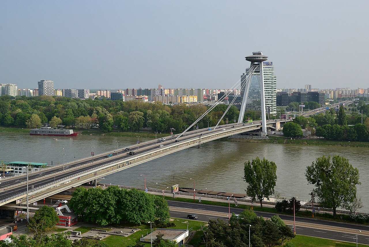 UFO Bridge & Danube